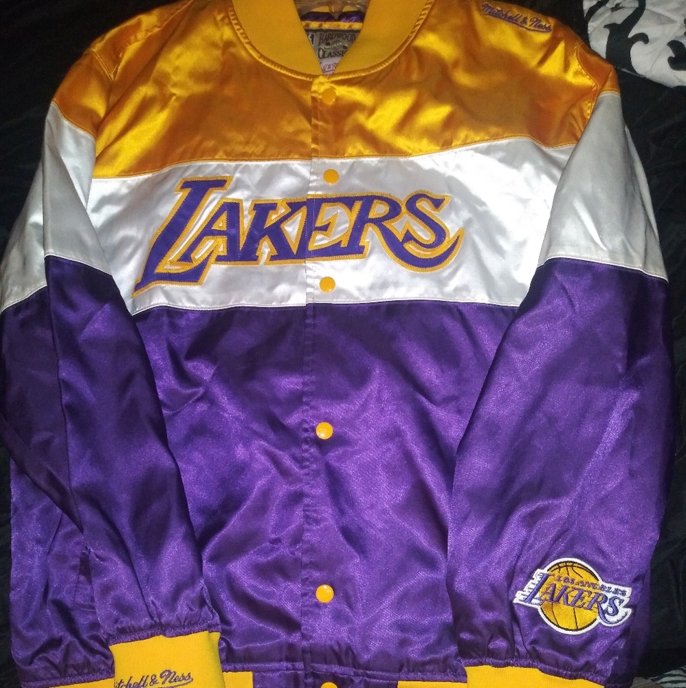 Rare* Mitchell & Ness Lakers Hardwood Classics